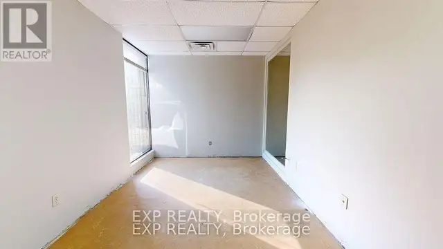 201 - 101 CHERRYHILL BOULEVARD London North (North N), Ontario in Commercial & Office Space for Rent in London - Image 7