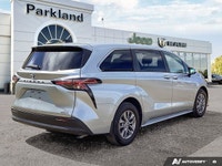 Only 42,410 Miles! This Toyota Sienna delivers a Gas/Electric I-4 2.5 L/152 engine powering this Var... (image 5)