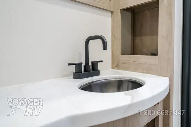 2026 Grand Design Imagine XLS 25RLE in Travel Trailers & Campers in Kelowna - Image 16