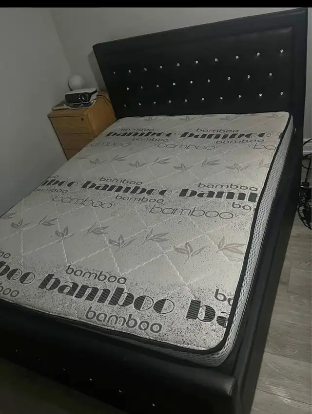 Sale on mattress with cash on delivery in Beds & Mattresses in City of Toronto - Image 5