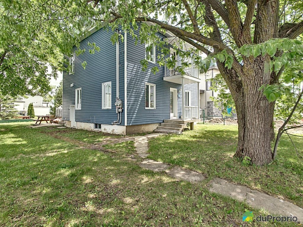 $399,000 - Duplex for sale in Ste-Martine — photo 2