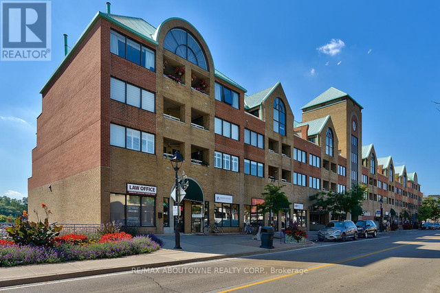 #407 -100 BRONTE RD Oakville, Ontario in Condos for Sale in Oakville / Halton Region