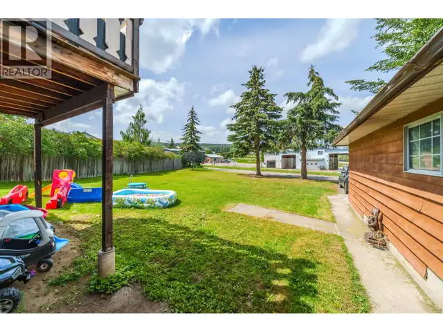 720 CARIBOO TRAIL 100 Mile House, British Columbia in Houses for Sale in 100 Mile House - Image 32