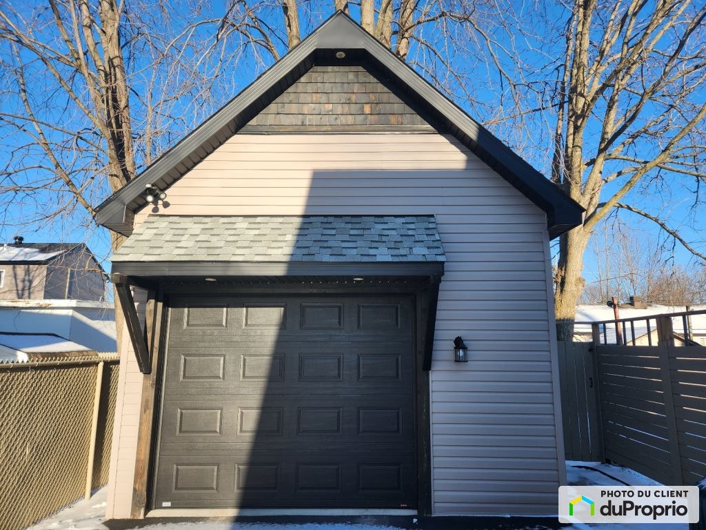 36e avenue — photo 2