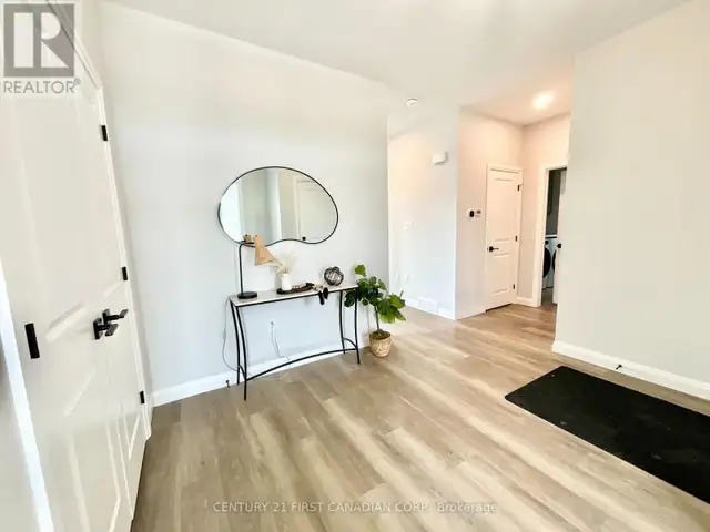 6 SHELDABREN STREET North Middlesex (Ailsa Craig), Ontario in Houses for Sale in Grand Bend - Image 4