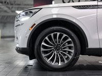 This Lincoln Aviator delivers a Twin Turbo Premium Unleaded V-6 3.0 L/183 engine powering this Autom... (image 7)
