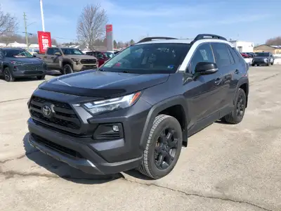 Welcome to Belleville Toyota! . Engine: 4 Cylinder Engine 2.5L L/100Km City: 9.5 L/100Km Hwy: 7.1 Sa...