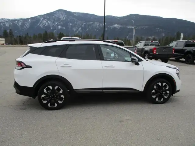 2024 Kia Sportage X-line AWD in Cars & Trucks in Penticton - Image 5