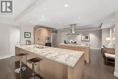 Welcome to Hyatt Vancouver Downtown Alberni one of Vancouver's most iconic luxury addresses. This st...