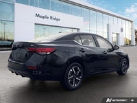 This Nissan Sentra boasts a Regular Unleaded I-4 2.0 L/122 engine powering this Variable transmissio... (image 4)