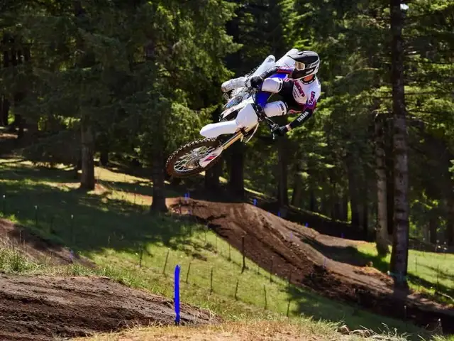 2024 Yamaha YZ450F in Dirt Bikes & Motocross in Cambridge - Image 20