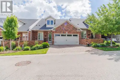 Welcome to this beautifully maintained condominium townhome in the highly desirable Blinn Gardens co...