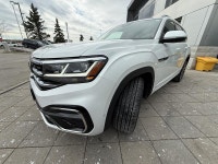 Humberview Volkswagen on the Queensway Get ready to experience the ultimate in luxury and performanc... (image 2)