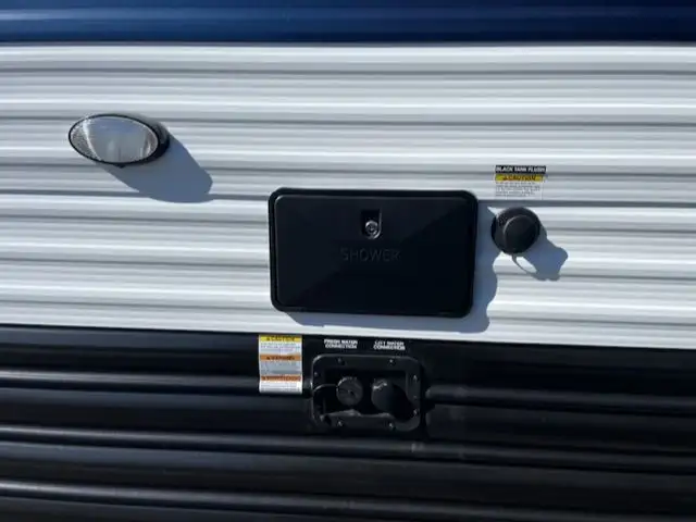 2024 FOREST RIVER GREYWOLF 24 RRT! AWESOME TOYHAULER! $41995!  in RVs & Motorhomes in London - Image 5