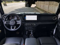 COME SEE WHY ''NOBODY BEATS A DEAL FROM PEEL!'' Your Source for ALL make and models used cars and tr... (image 6)
