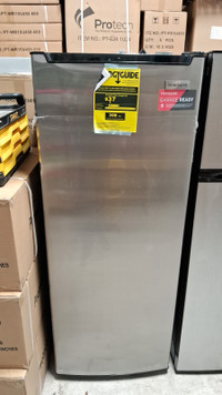 FRIGIDAIRE STAINLESS STEEL FREEZER 7.5CUFT City of Toronto Toronto (GTA) Preview