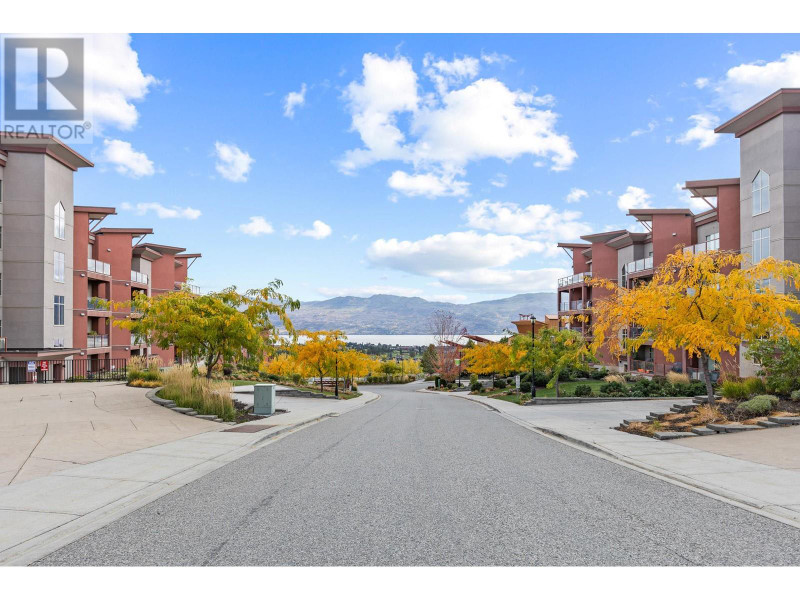 3220 Skyview Lane Unit 301 West Kelowna, British Columbia Houses for