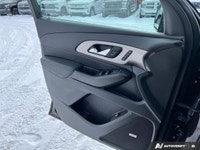 Leather Seats, Heated & Ventilated Seats, Heated Rear Seats, Heated Steering, 3rd Row Seating, Back-... (image 9)