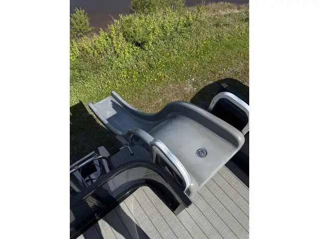 2023 Legend V-Series Aqua Tower Sport Pro w/ full enclosure, 115 in Powerboats & Motorboats in New Glasgow - Image 27