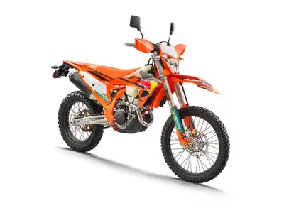 2025 KTM 350 EXC-F CHAMPION EDITION La KTM 350 EXC-F Champion Edition 2025 rend hommage aux performa...