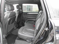2014 Audi Q7 AWD with only 69,875km! Equipped with remote keyless entry, power windows, power locks,... (image 5)