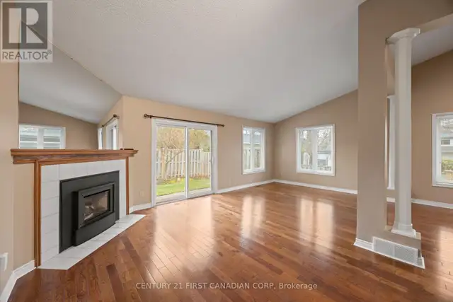 12 - 90 ONTARIO STREET S Lambton Shores (Grand Bend), Ontario in Condos for Sale in Grand Bend - Image 13
