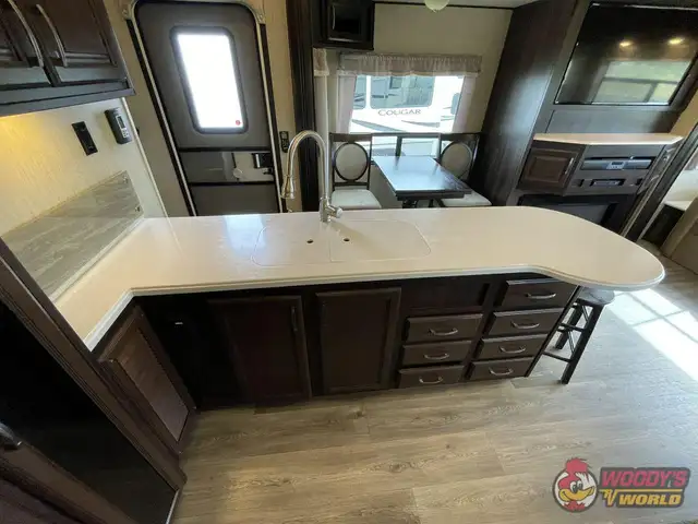 2018 PALOMINO RV COLUMBUS 298RL in Travel Trailers & Campers in Edmonton - Image 22