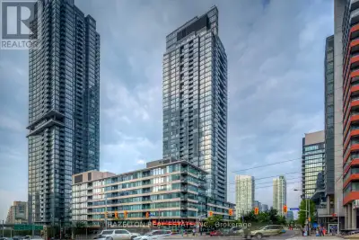 Experience elevated urban living in this beautifully renovated 2-bedroom, 2-bathroom corner unit on...