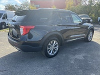 Clean Car Fax**Ford**Explorer**Limited**4WD**2.3L**Leather Seats**Heated and Ventilated Seats**Heate... (image 4)