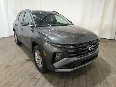 No Accidents, Locally Owned Vehicle!Introducing the 2025 Hyundai Tucson Preferred, a versatile gray...