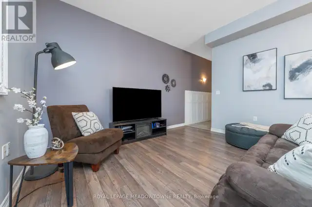 415 - 1440 MAIN STREET E Milton (DE Dempsey), Ontario in Condos for Sale in Oakville / Halton Region - Image 8