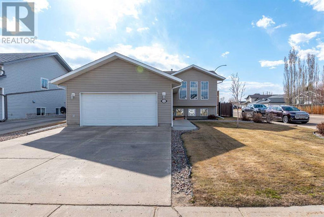 2608 44 Avenue Lloydminster, Saskatchewan in Houses for Sale in Lloydminster - Image 2