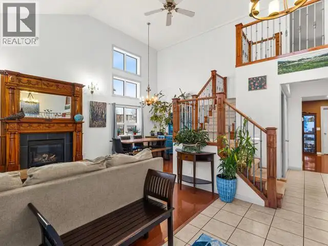 40 STOPE WAY Whitehorse, Yukon in Houses for Sale in Whitehorse - Image 5