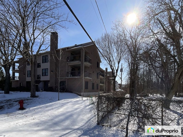 $319,999 - Condominium for sale in St-Hyacinthe — photo 1