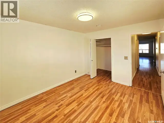 242 - 244 Wakabayashi WAY Saskatoon, Saskatchewan in Houses for Sale in Saskatoon - Image 18