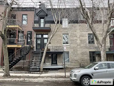 Triplex clé en main avec unité disponible, emplacement de choix sur le Plateau-Mont-Royal Rénové ave...