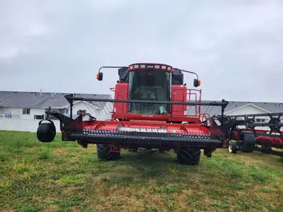Year 2003, Engine hours 2930, separator hours 1990, rotor combine, AFX, is been "red lighted", 4wd (...