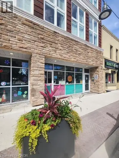 Offering a large, newly updated commercial retail space in the heart of downtown Woodstock. This ver...