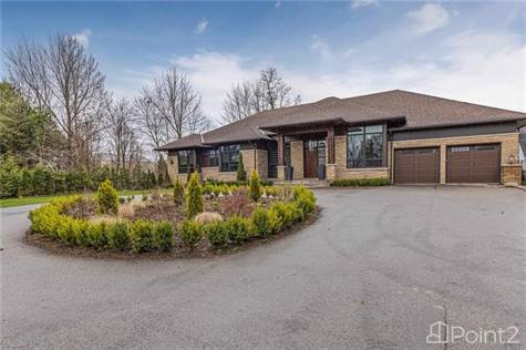 731 CENTRE Road in Houses for Sale in Hamilton - Image 2