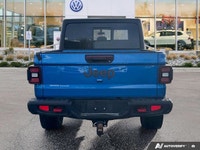 This Jeep Gladiator boasts a Regular Unleaded V-6 3.6 L/220 engine powering this Automatic transmiss... (image 3)