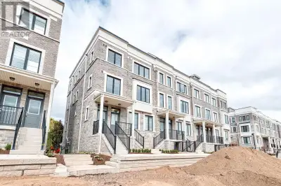 53 - 383 DUNDAS STREET E Hamilton (Waterdown), Ontario