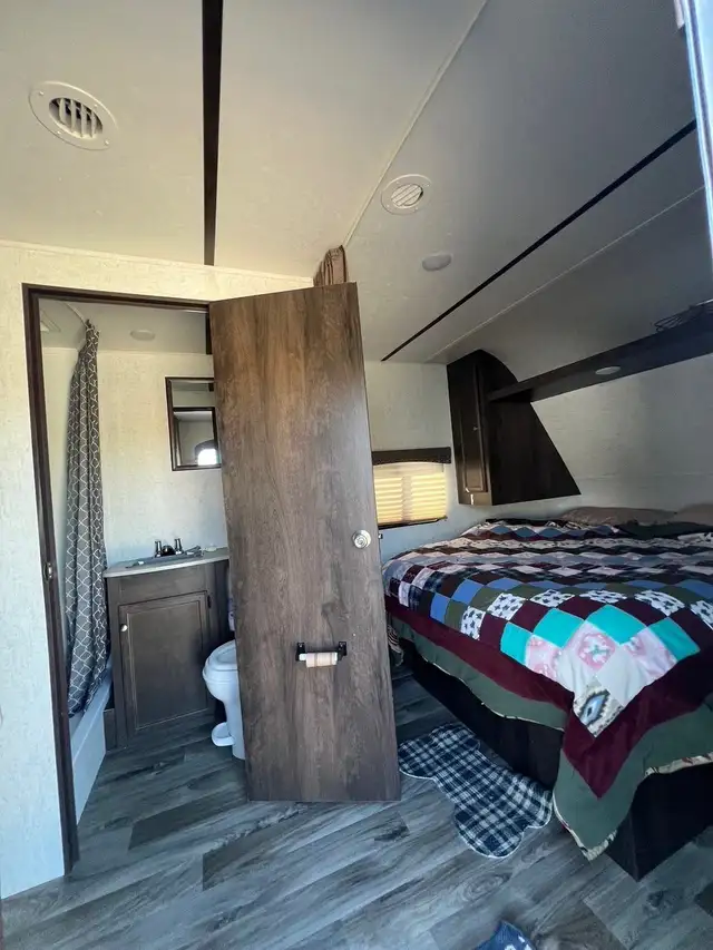 2018 STARCRAFT AUTUMN RIDGE CAMPING TRAILER 21FT 21FB (FINANCING in Travel Trailers & Campers in Cambridge - Image 11