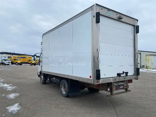 2018 Hino Truck 195 FROZEN in Heavy Trucks in Saskatoon - Image 7
