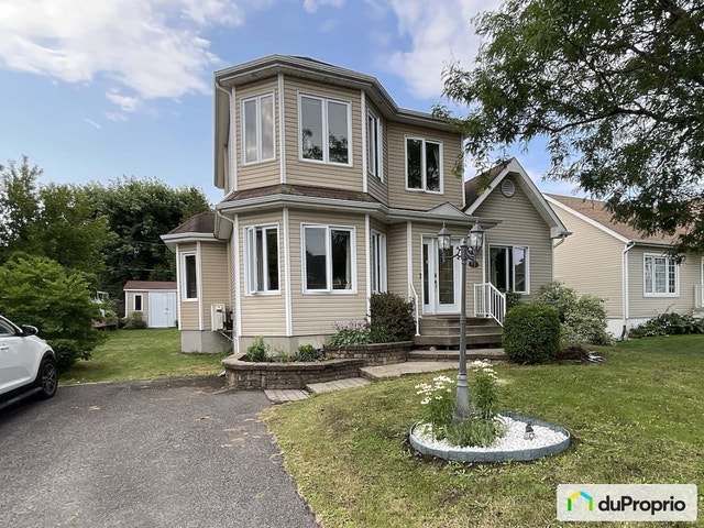 $665,000 - 2 Storey for sale in St-Mathias-sur-Richelieu — photo 1