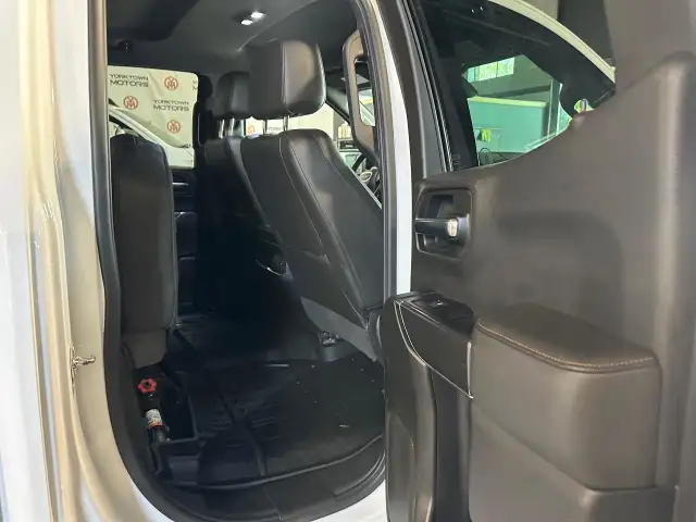 2019 GMC Sierra 1500 AT4 PKG 5.3lV8 LEATHER | HEATED SEATS | 6.5 in Cars & Trucks in City of Toronto - Image 19