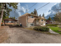 606 Forest Park Street Sicamous, British Columbia