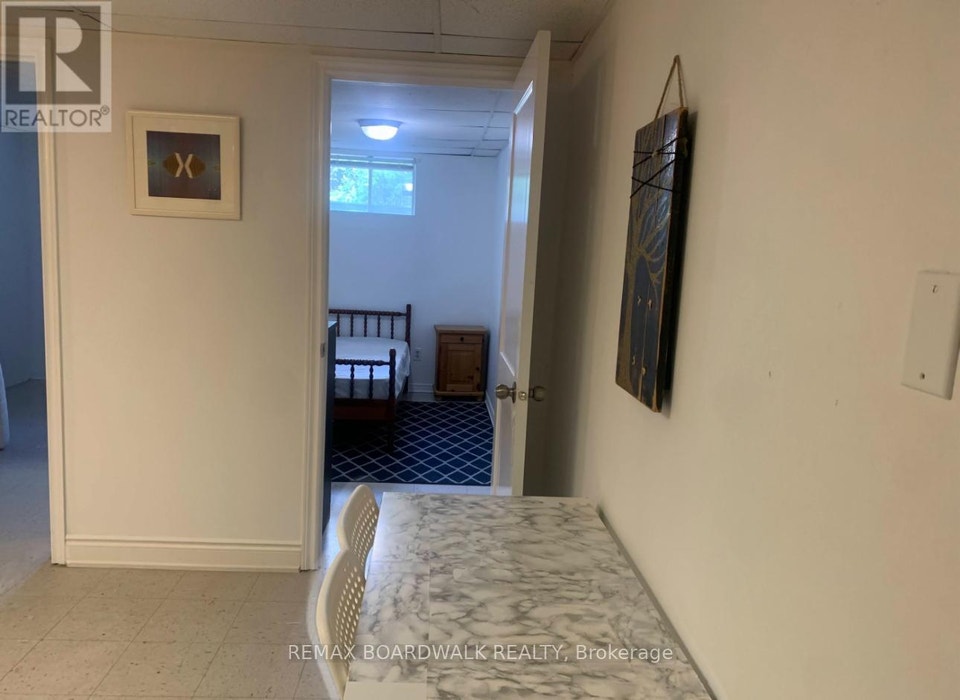 2241 TRIM ROAD Ottawa, Ontario 5