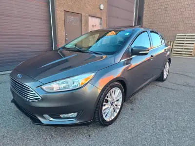 2018 Ford Focus Titanium Gray on black Leather interior 191,000 kms Auto, AC, power sunroof, windows...