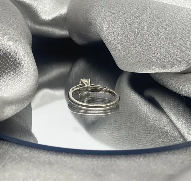 18KT White Gold Round & Baguette 0.45ct Diamond Ring $1239 in Jewellery & Watches in Mississauga / Peel Region - Image 5