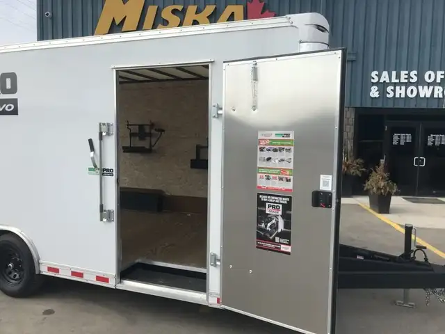 Green Pro 8.5'x20' Commercial Grade Enclosed Trailer in Cargo & Utility Trailers in Ottawa - Image 9